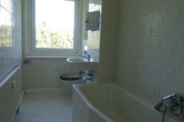 3-Raum-Wohnung Rothenthaler Straße 30 (WE 201) - Bad