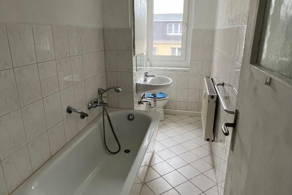 3-Raum-Wohnung Neuer Weg 37 (WE 301) - Bad