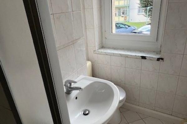 3-Raum-Wohnung Neuer Weg 31 (WE 101) - Bad Ansicht 1