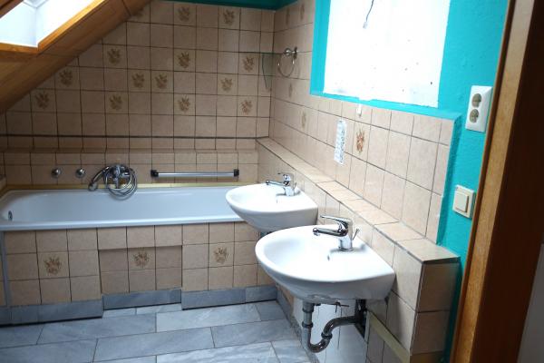 3-Raum-Wohnung Töpfergasse 8 (WE 301) - Bad 1