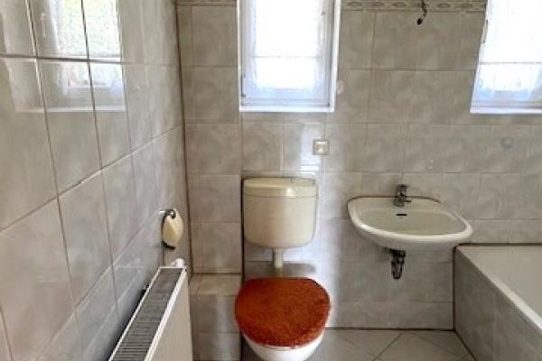 Alte Straße 25 (211) - Bad