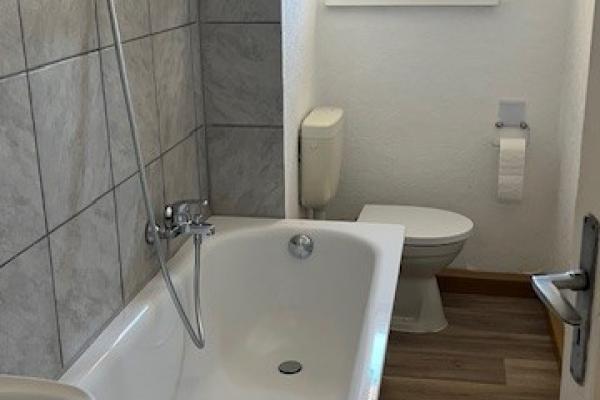 2-Raum-Wohnung Pockauer Straße 51 (WE 203) - Bad